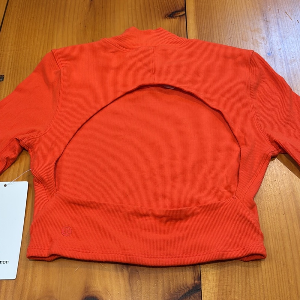 Lululemon Athletica Crop Top - Picture 7 of 7